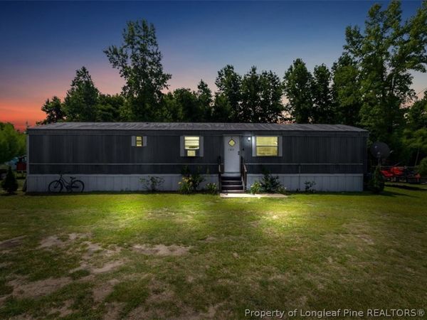 1322 Crenshaw Drive, St Pauls, NC 28384