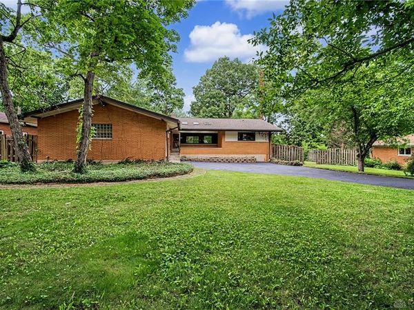 2525 Big Woods Trail, Beavercreek, OH 45431