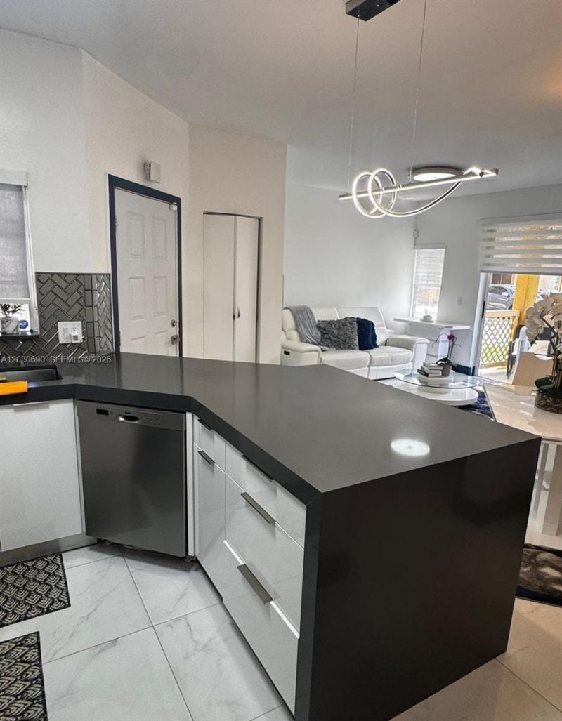 18306 NW 68th Ave , Unit A, Hialeah, FL 33015 Photo