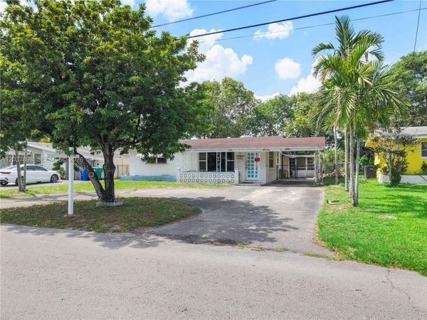 7560 Granada Blvd , Miramar, FL 33023