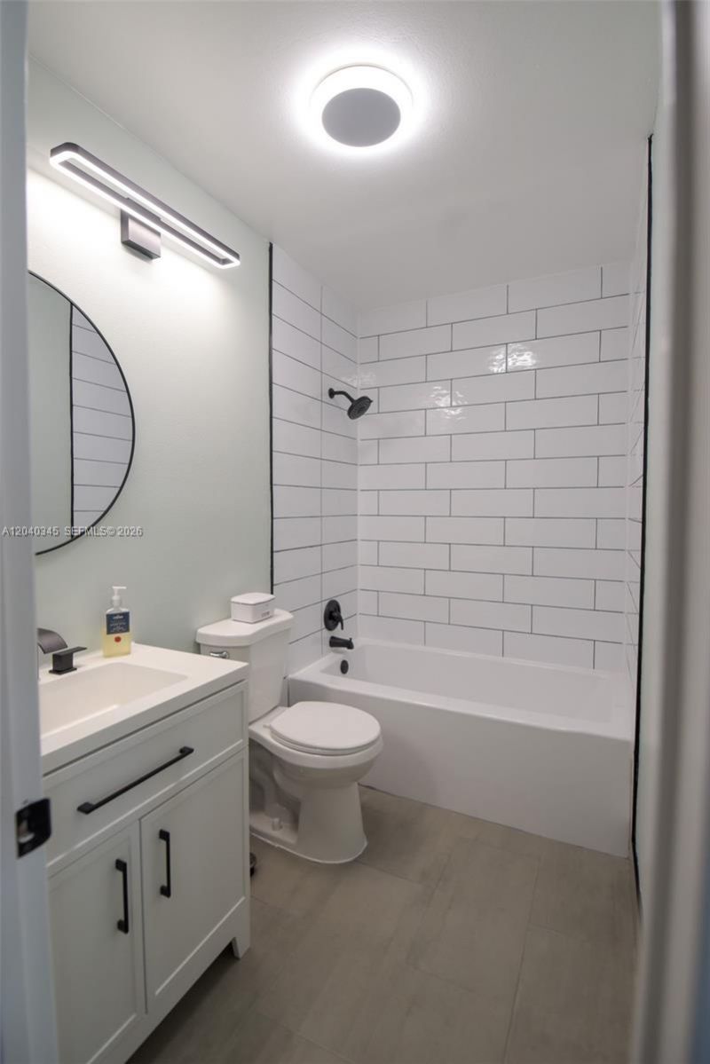 8356 NW 37th Pl , Unit E-9, Sunrise, FL 33351 Photo