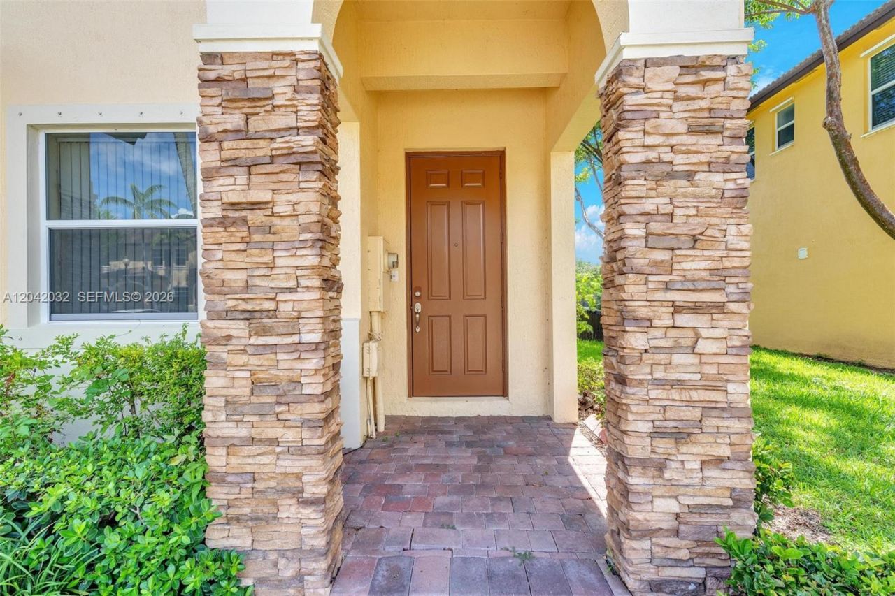 9011 SW 227th St , Unit 1, Cutler Bay, FL 33190 Photo