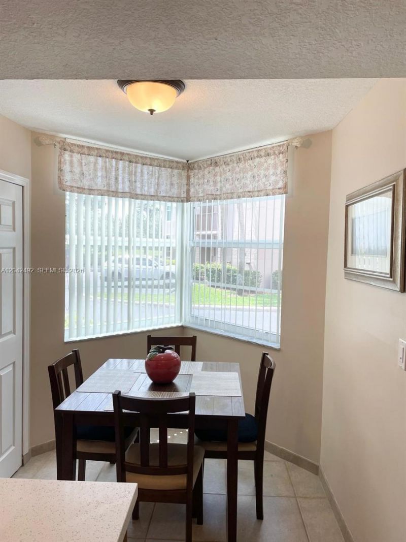 9520 Seagrape Dr , Unit 106, Davie, FL 33324 Photo