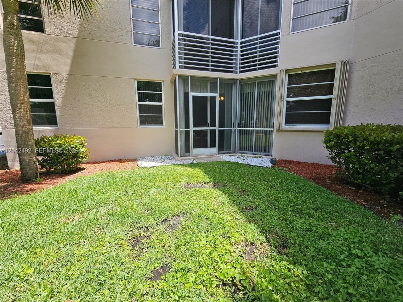 9520 Seagrape Dr , Unit 106, Davie, FL 33324 Photo