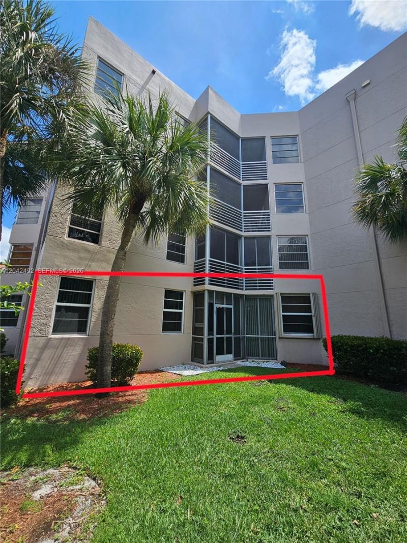 9520 Seagrape Dr , Unit 106, Davie, FL 33324 Photo