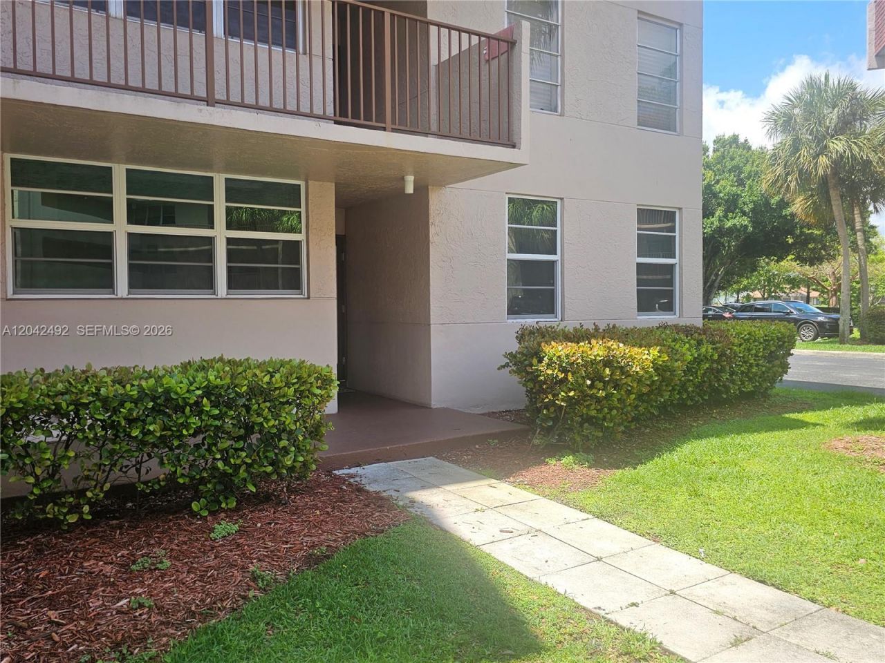 9520 Seagrape Dr , Unit 106, Davie, FL 33324 Photo