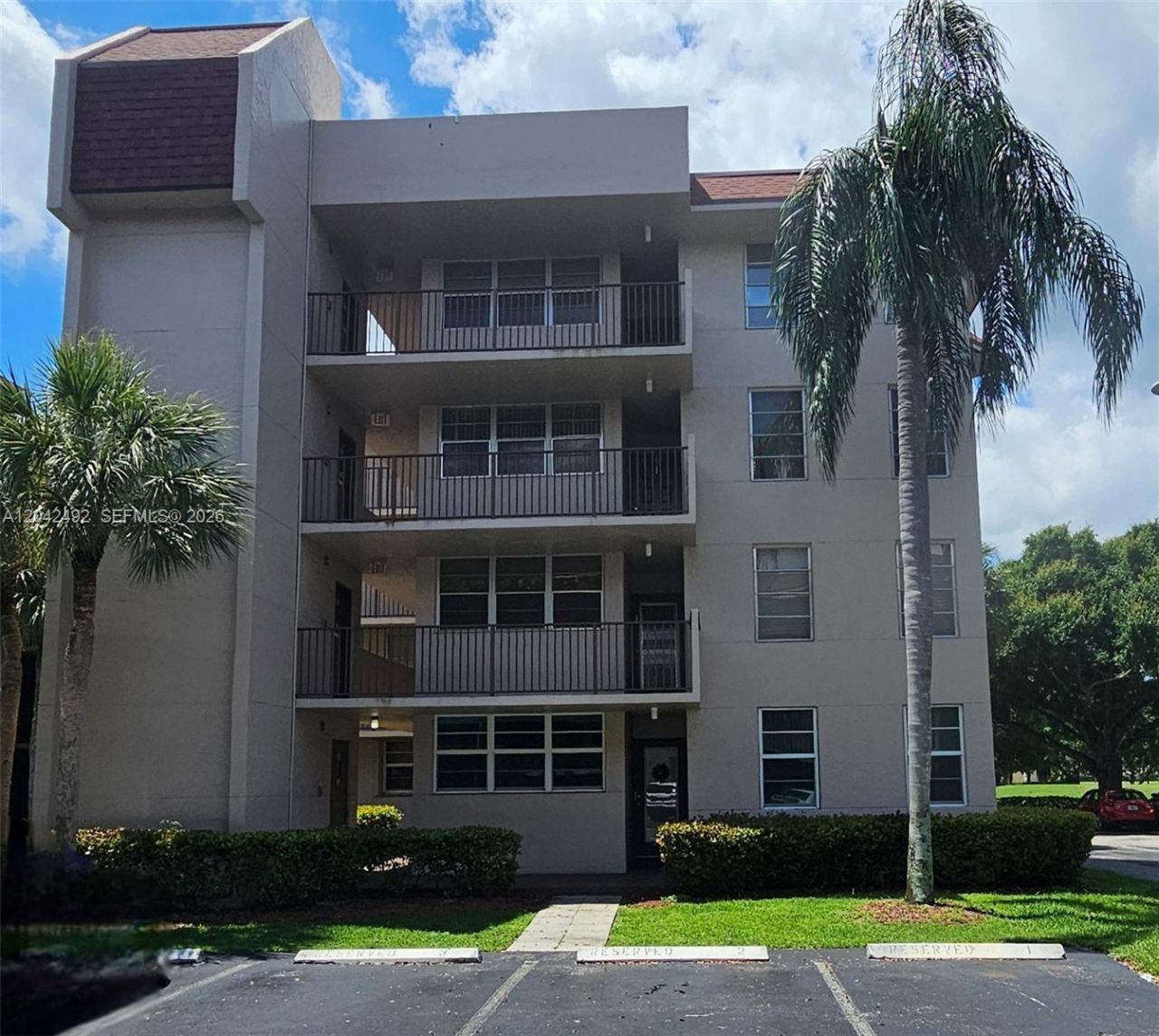 9520 Seagrape Dr , Unit 106, Davie, FL 33324 Photo