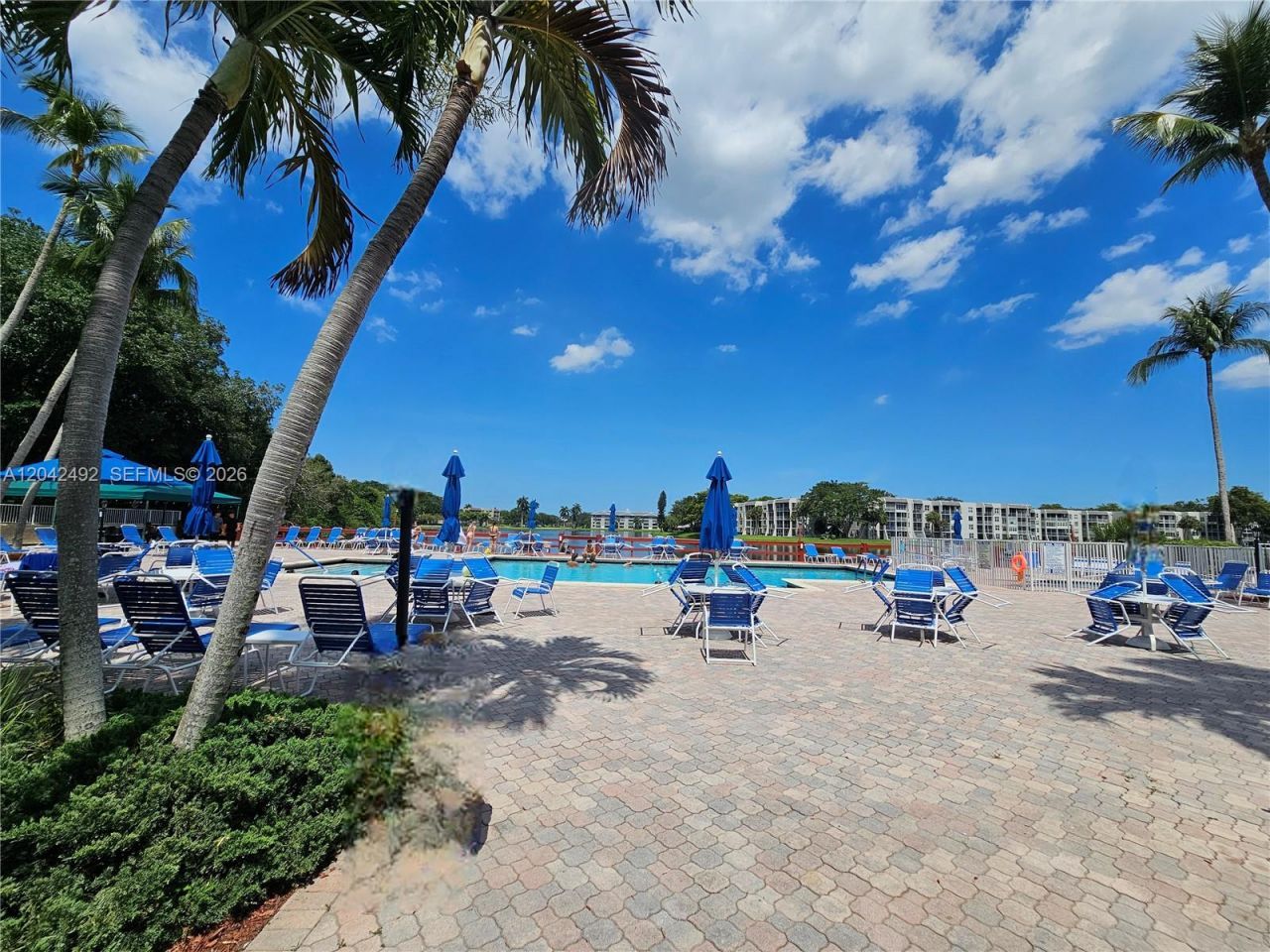 9520 Seagrape Dr , Unit 106, Davie, FL 33324 Photo