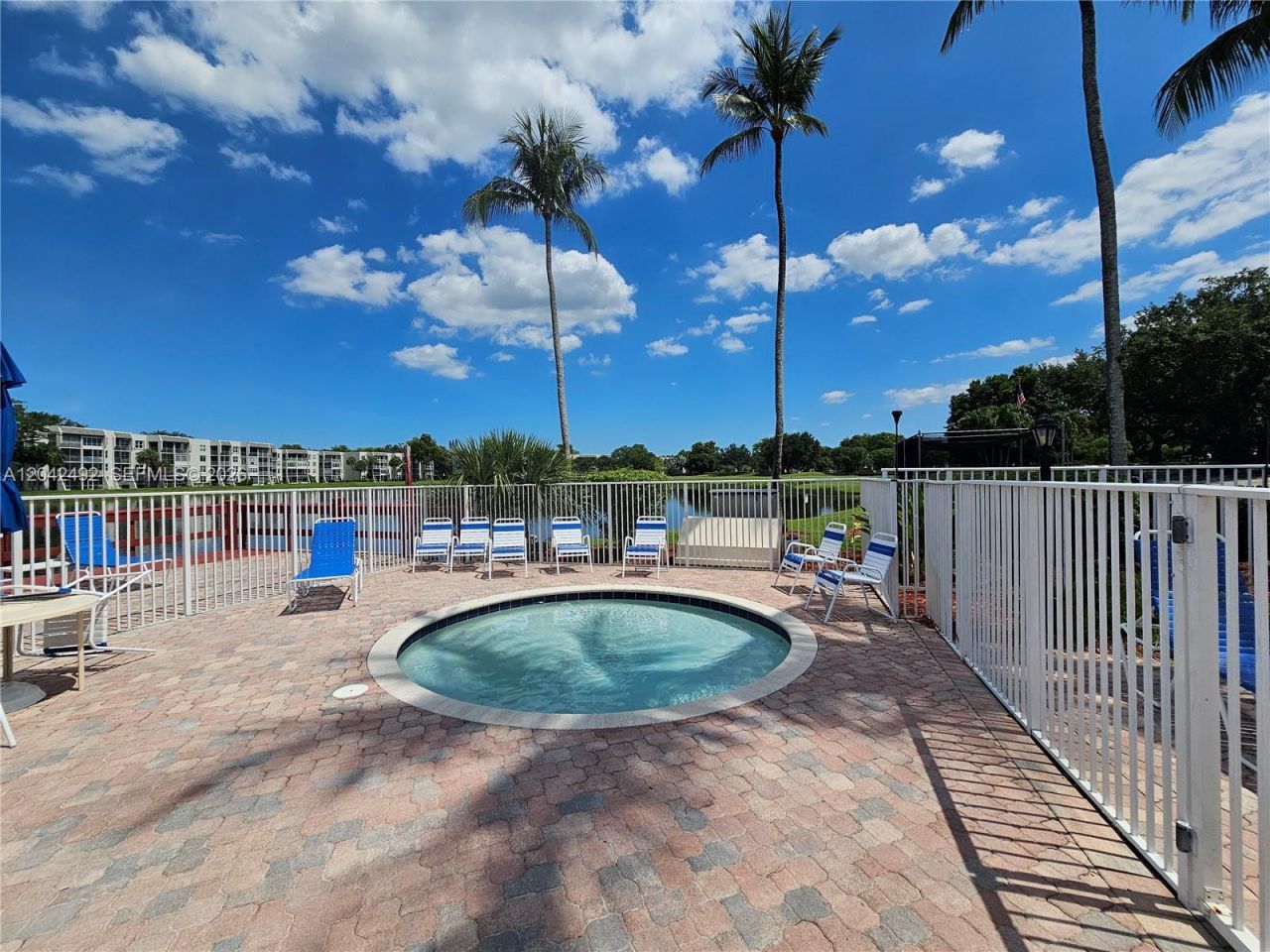 9520 Seagrape Dr , Unit 106, Davie, FL 33324 Photo