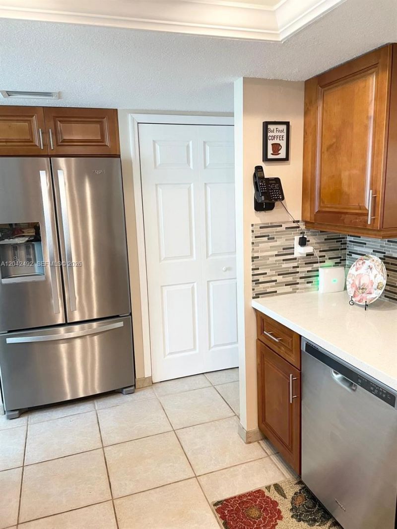 9520 Seagrape Dr , Unit 106, Davie, FL 33324 Photo
