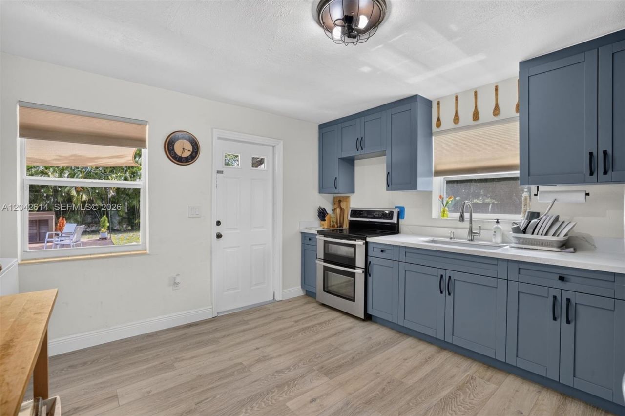 2446 Mckinley St , Hollywood, FL 33020 Photo