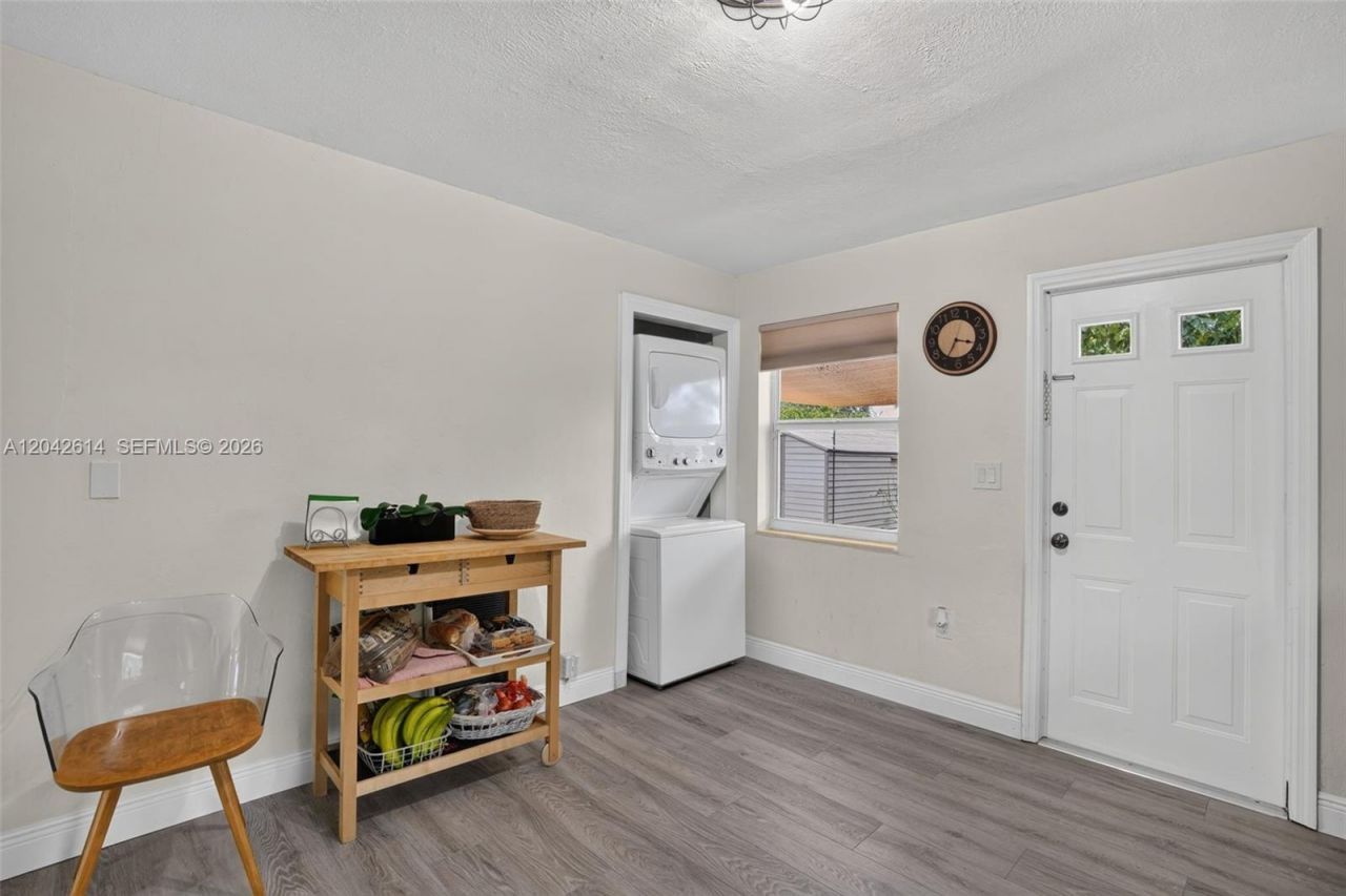 2446 Mckinley St , Hollywood, FL 33020 Photo