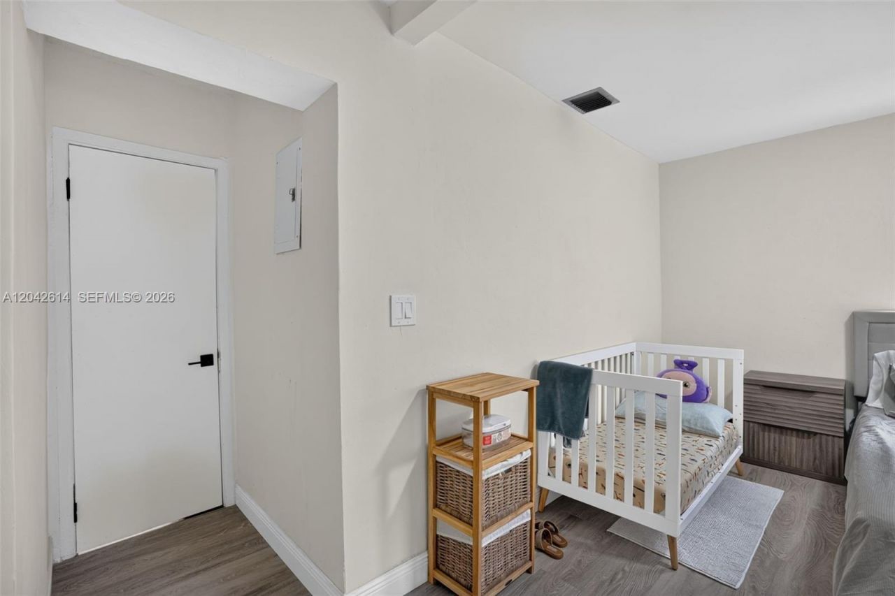 2446 Mckinley St , Hollywood, FL 33020 Photo