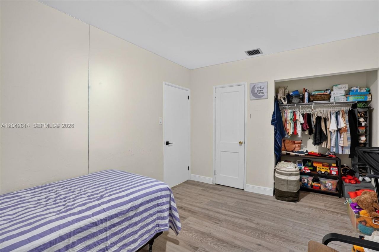 2446 Mckinley St , Hollywood, FL 33020 Photo