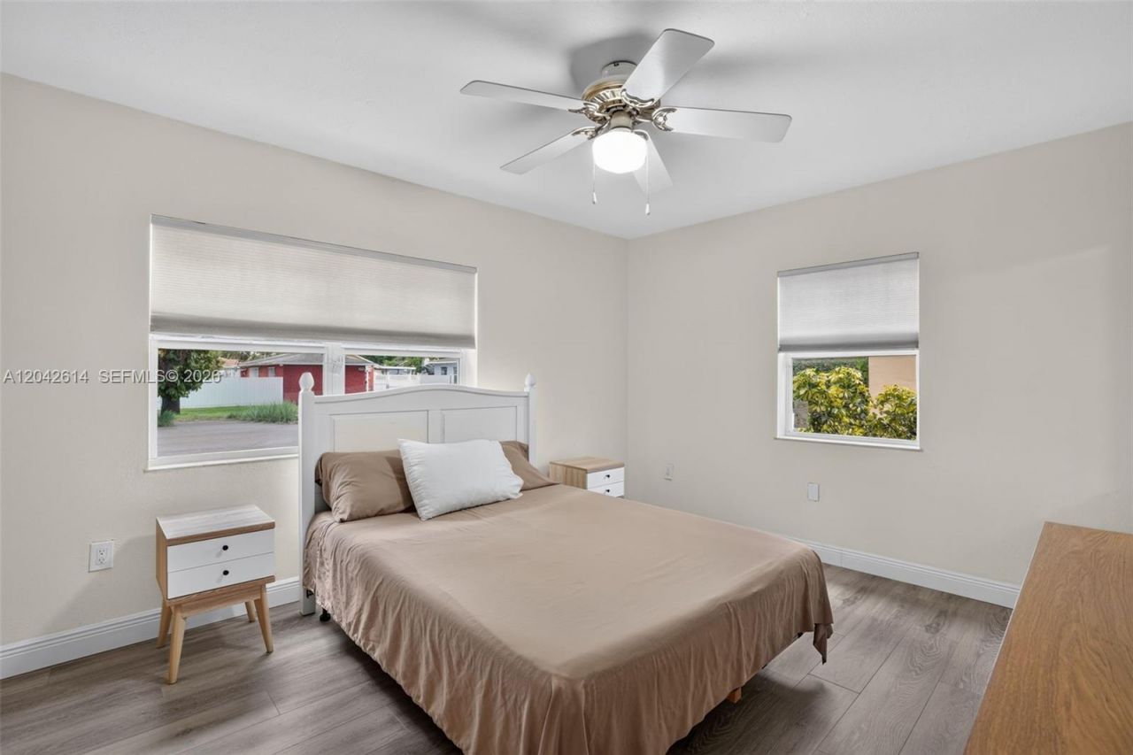 2446 Mckinley St , Hollywood, FL 33020 Photo