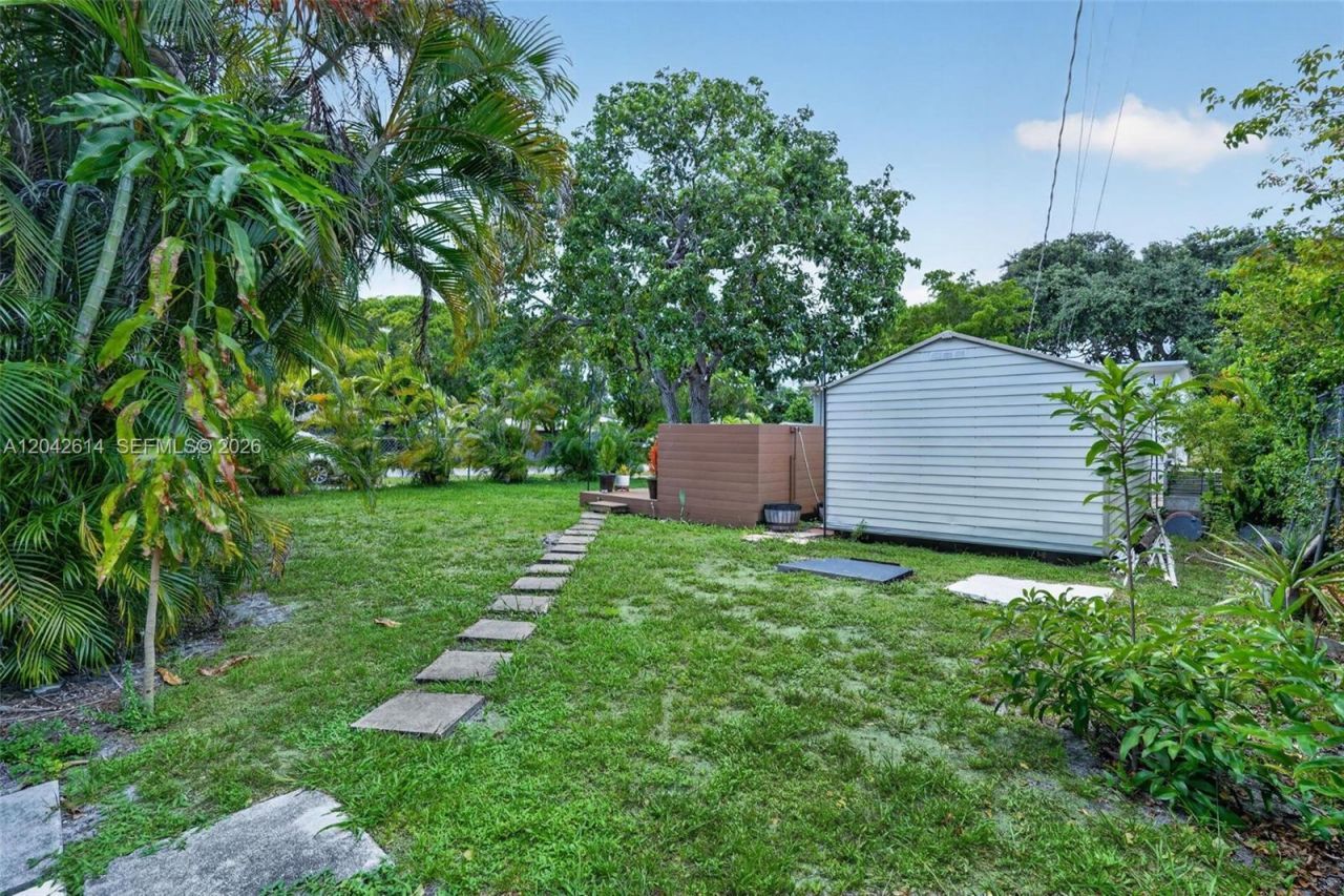 2446 Mckinley St , Hollywood, FL 33020 Photo