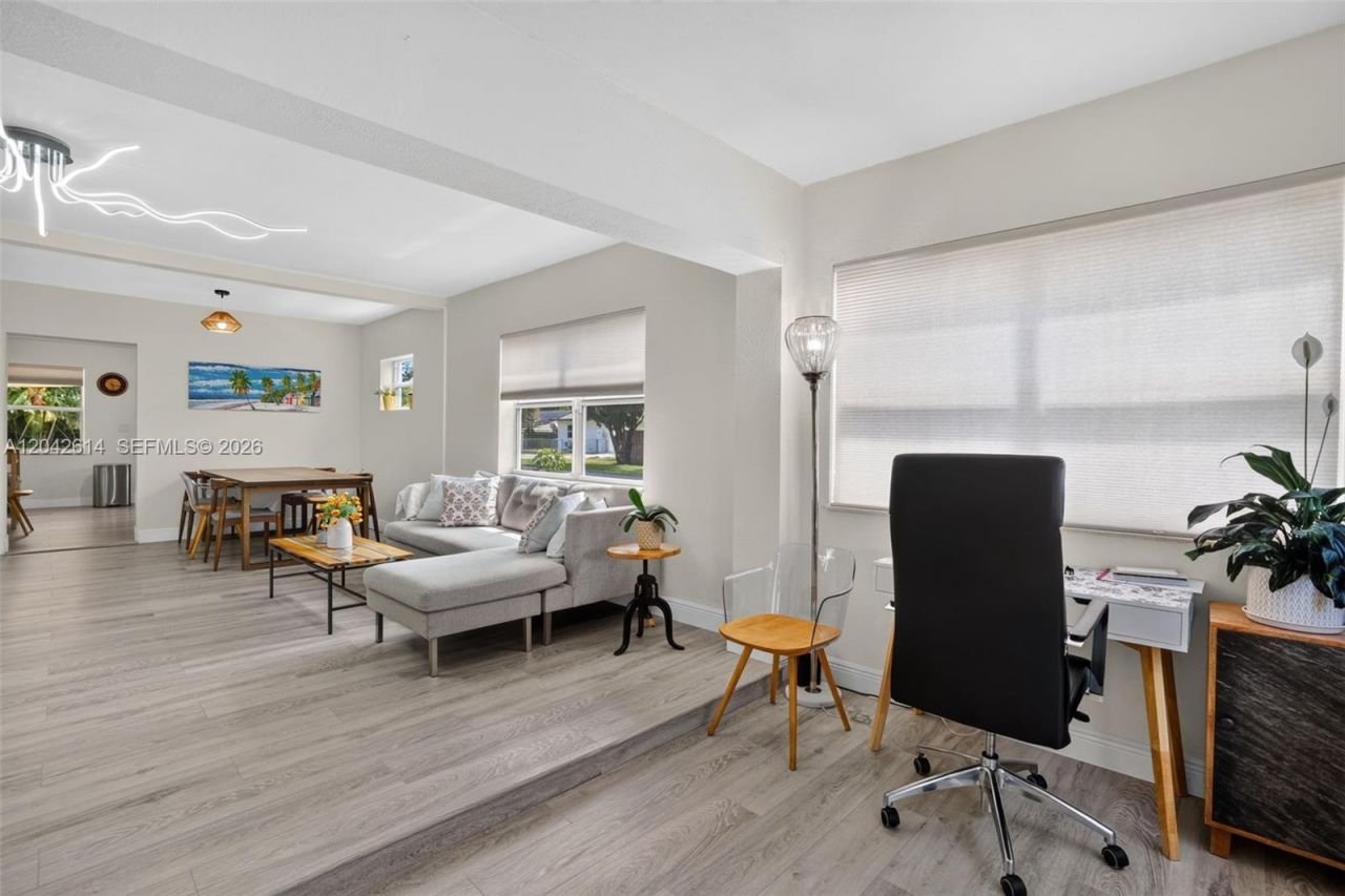 2446 Mckinley St , Hollywood, FL 33020 Photo