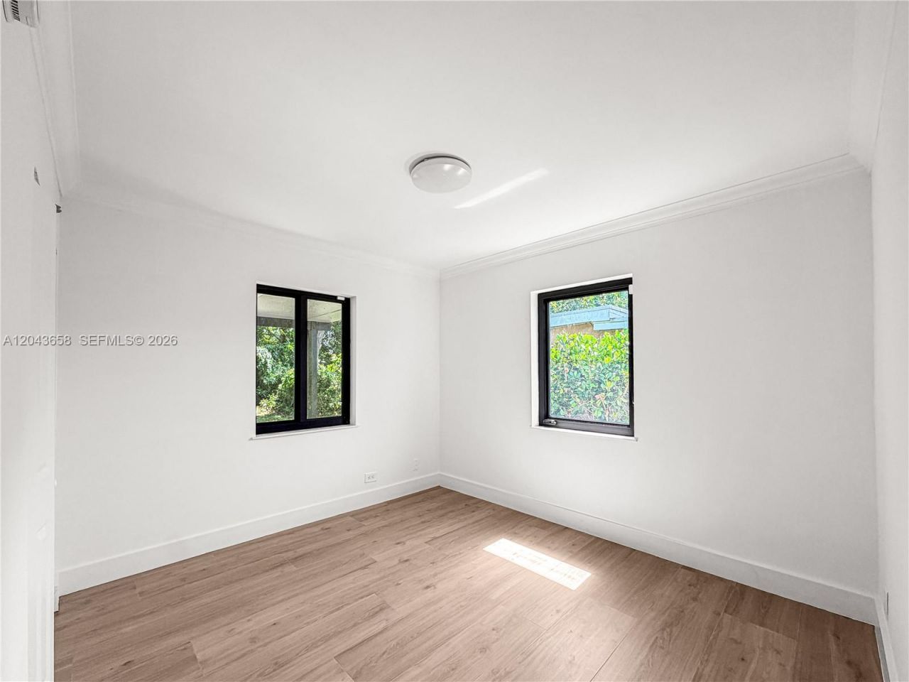 55 NW 125th St, North Miami, FL 33168 Photo