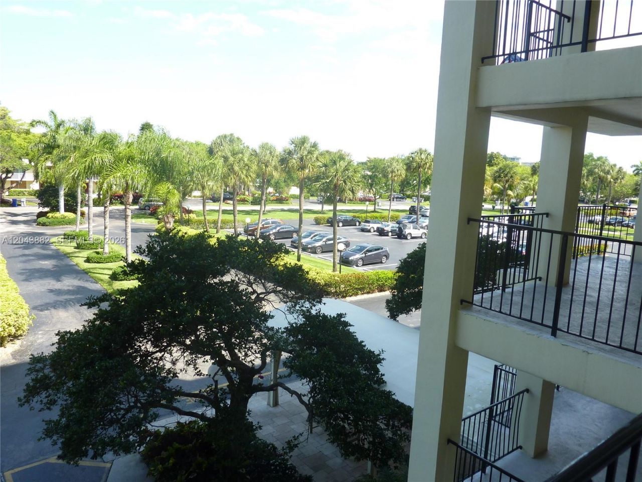 3200 N Palm Aire Dr , Unit 305, Pompano Beach, FL 33069 Photo