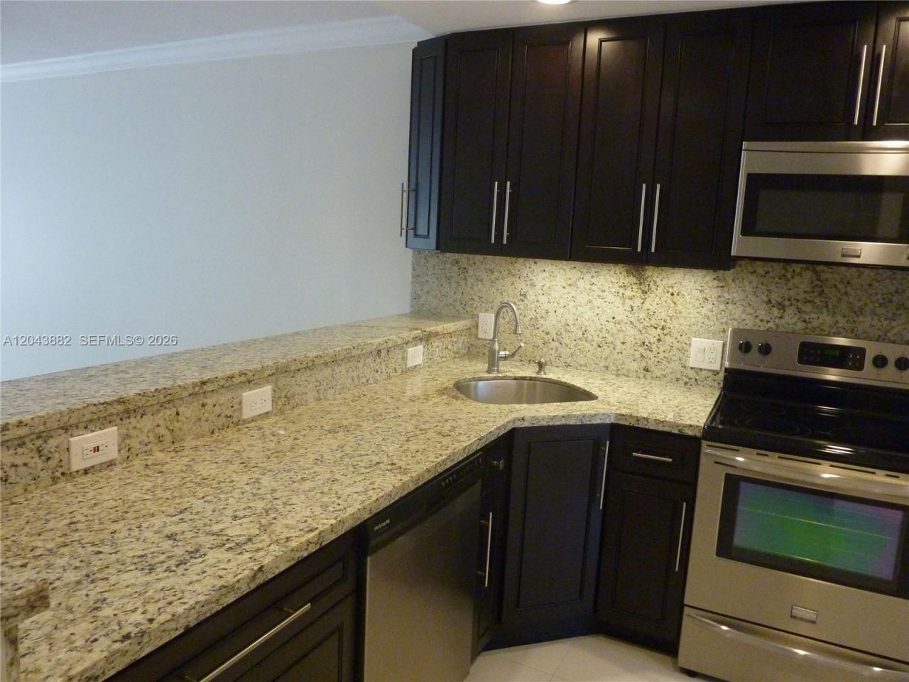 3200 N Palm Aire Dr , Unit 305, Pompano Beach, FL 33069 Photo