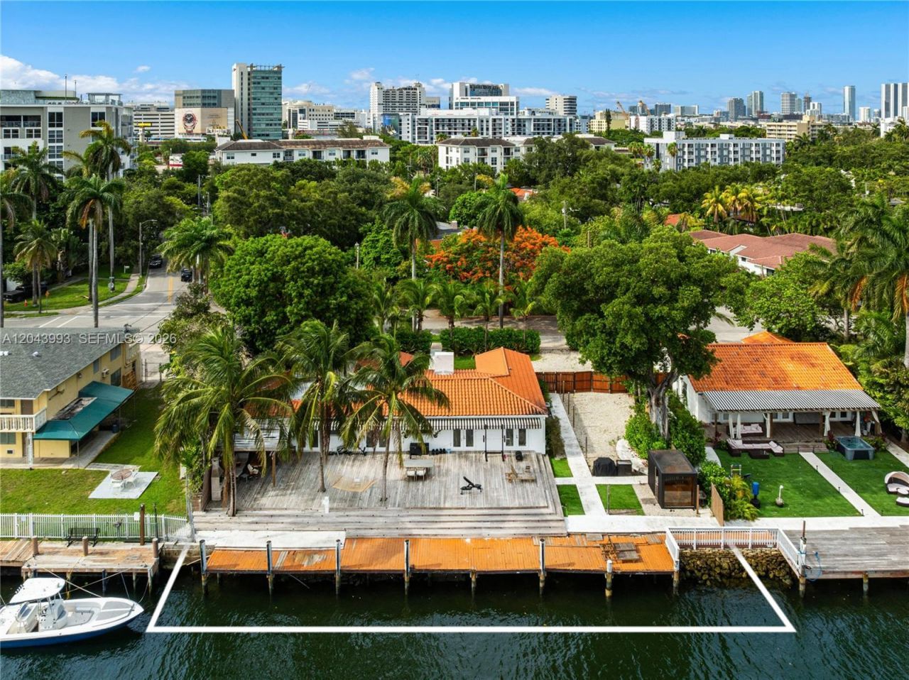 1110 NW North River Dr, Miami, FL 33136 Photo