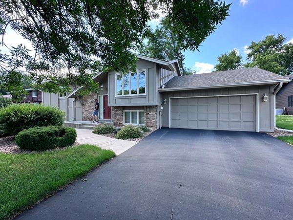 10324 Toledo Circle, Bloomington, MN 55437