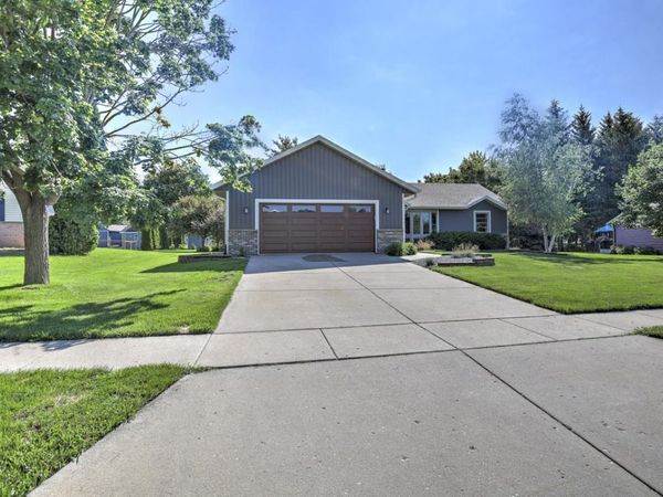 558 Spencer Drive, Evansville, WI 53536