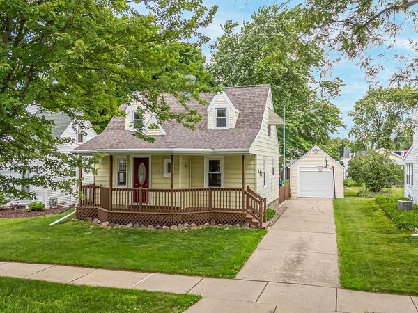 1412 W SPRING STREET, Appleton, WI 54914