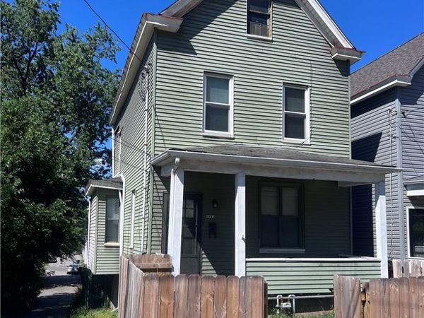 1013 Uvilla St, Pittsburgh, PA 15220