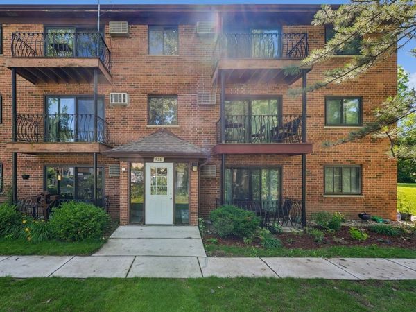 928 W Irving Park Road , Unit 309, Bensenville, IL 60106