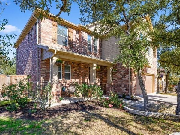 1524 Uhland DR, Leander, TX 78641