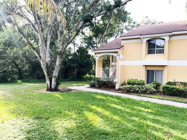 2350 NW 33rd Street, Unit 807, Oakland Park, FL 33309