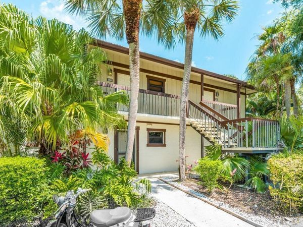 13334 Polo Club Road, Unit 206, Wellington, FL 33414