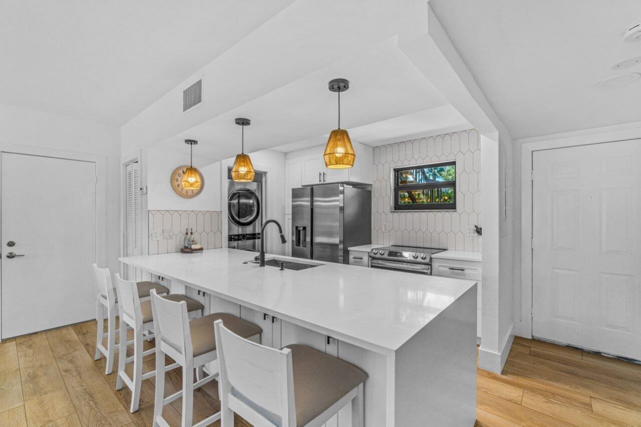 13334 Polo Club Road, Unit 206, Wellington, FL 33414 Photo