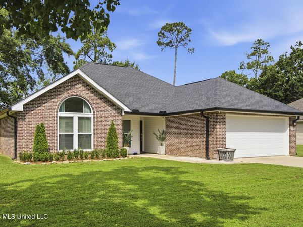 309 Woodcrest Drive, Long Beach, MS 39560