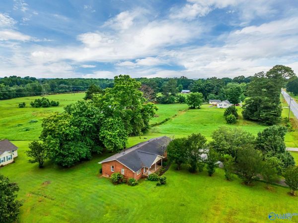 25484 Nick Davis Road, Athens, AL 35613