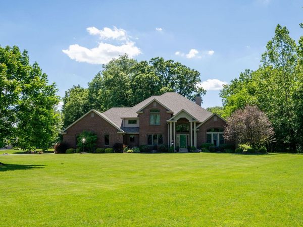 7296 N Clear Creek Road, Huntington, IN 46750