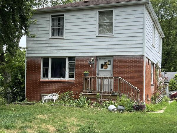 2288 Vivian Road, Monroe, MI 48162