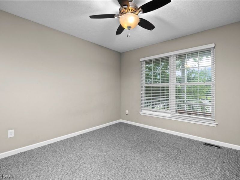 3502 Astor Lane, Lorain, OH 44053 Photo 16