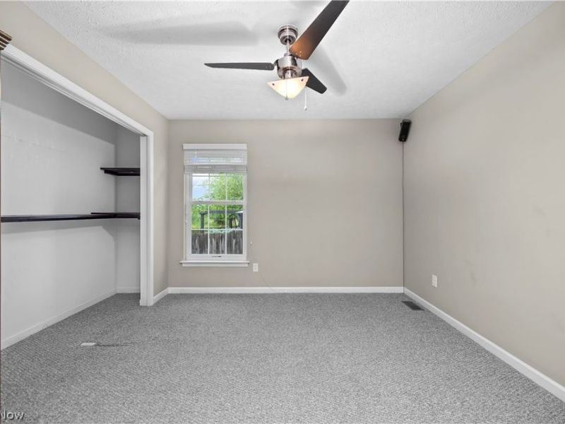 3502 Astor Lane, Lorain, OH 44053 Photo 21
