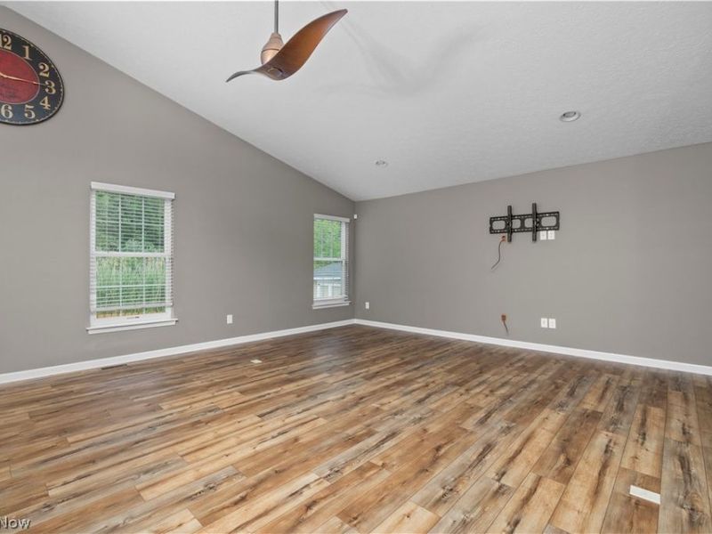 3502 Astor Lane, Lorain, OH 44053 Photo 6