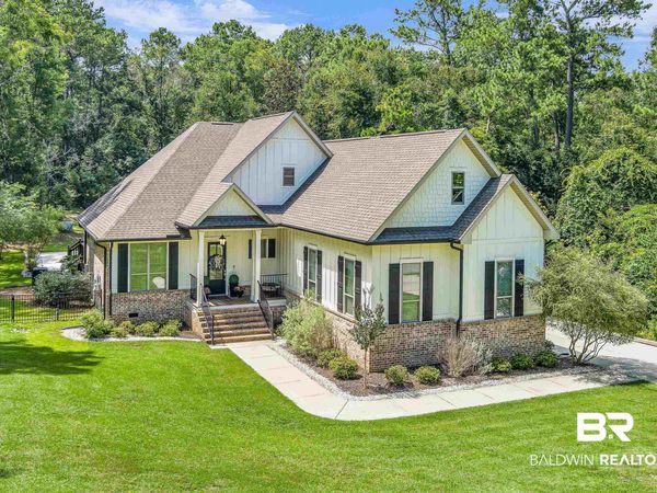 8687 N Lamhatty Lane, Daphne, AL 36526