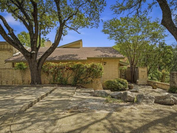 3800 E Songbird Ln, San Antonio, TX 78229