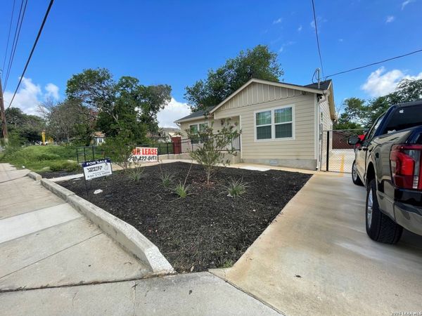 1507 W Hilderbrand, San Antonio, TX 78202