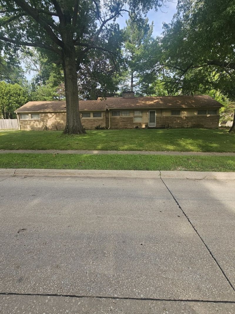 2614 31st Street, Moline, IL 61265 Main Photo