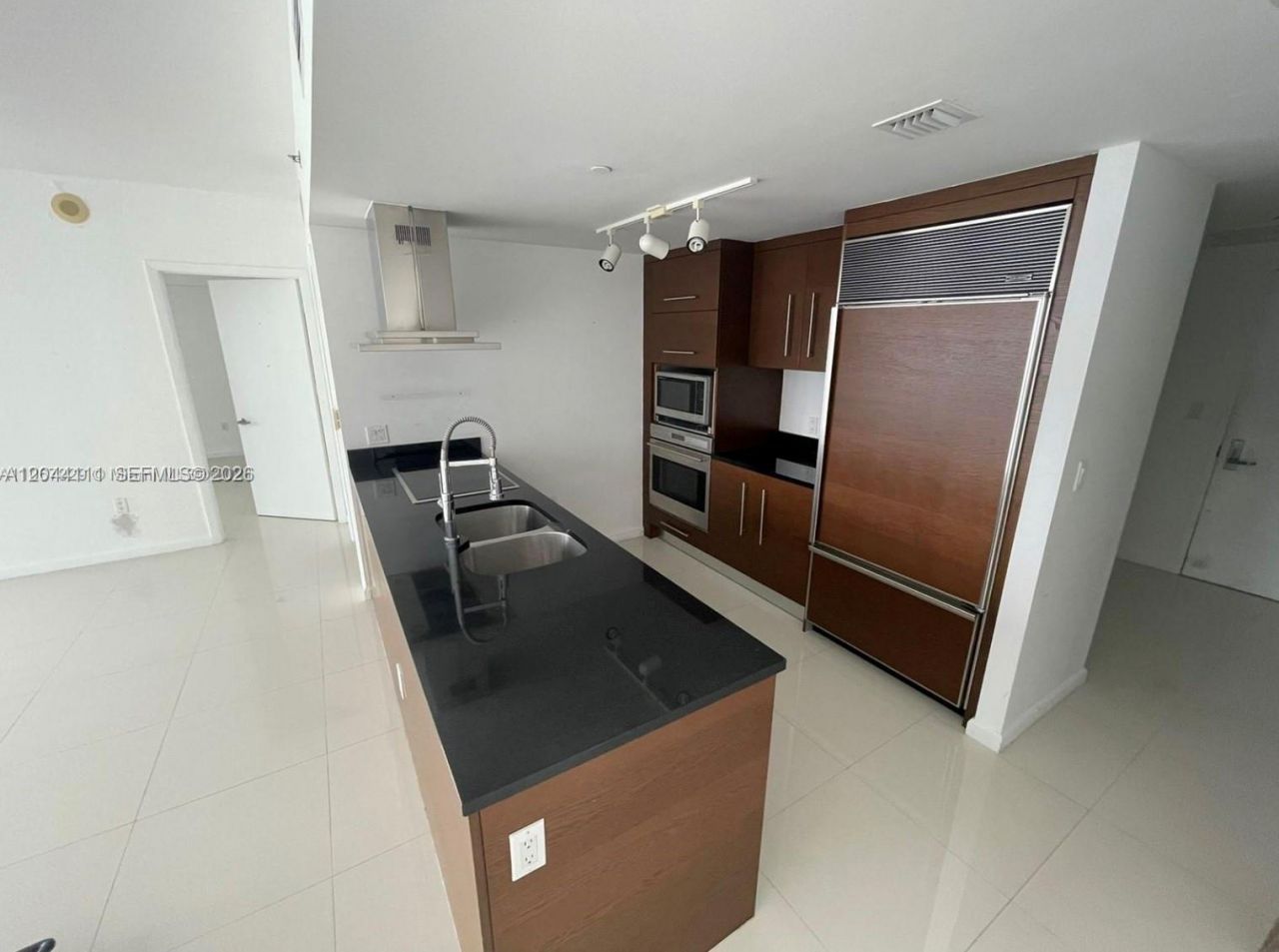 495 Brickell Ave , Unit 4804, Miami, FL 33131 Photo