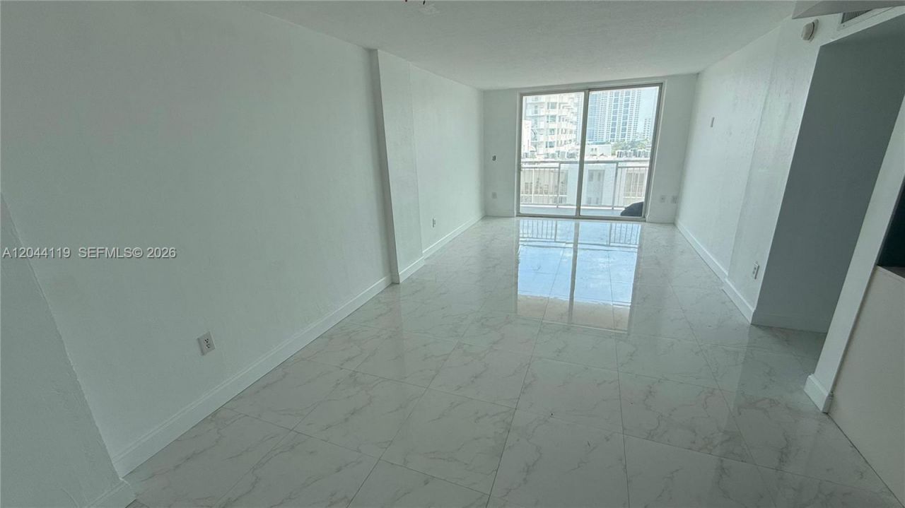 1345 Lincoln Rd , Unit 1003, Miami Beach, FL 33139 Photo