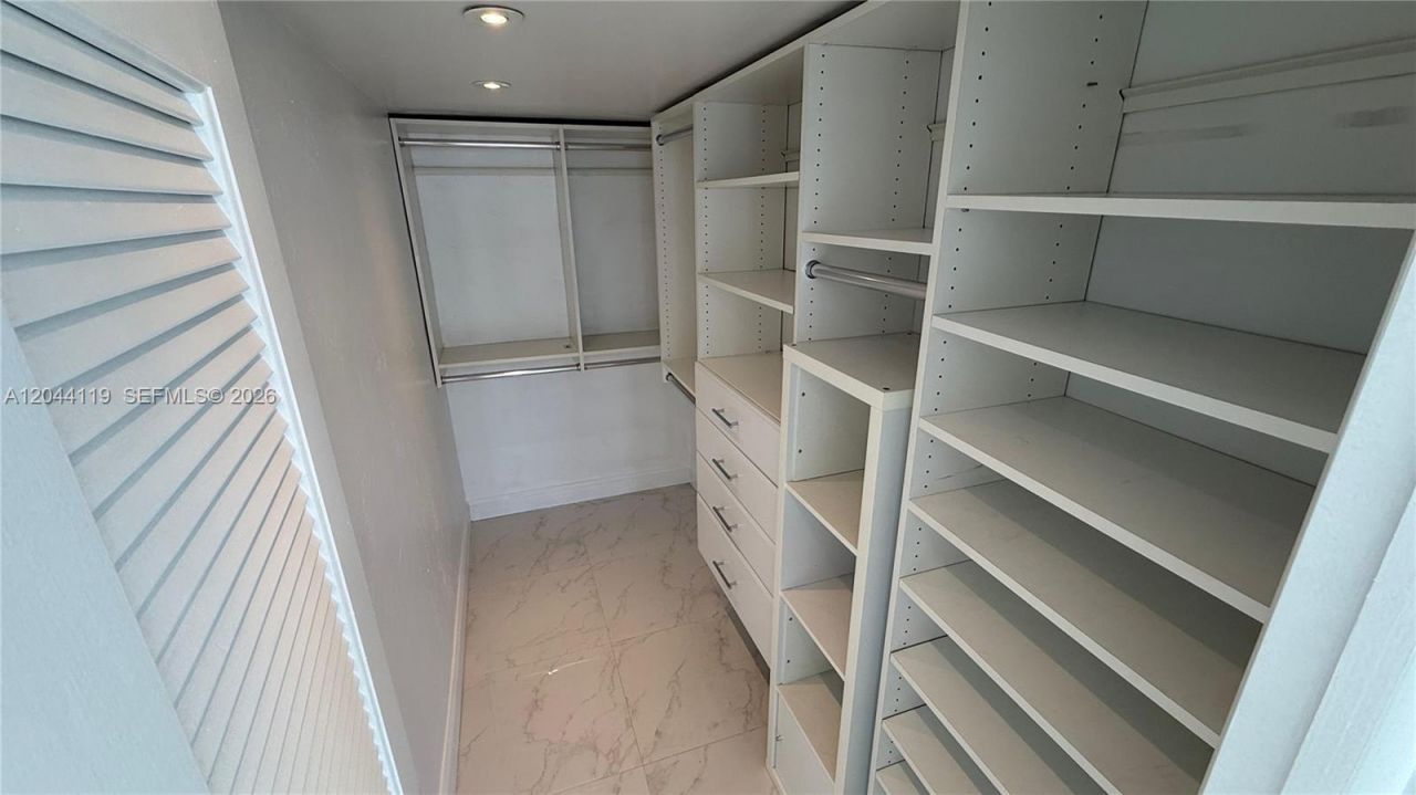 1345 Lincoln Rd , Unit 1003, Miami Beach, FL 33139 Photo