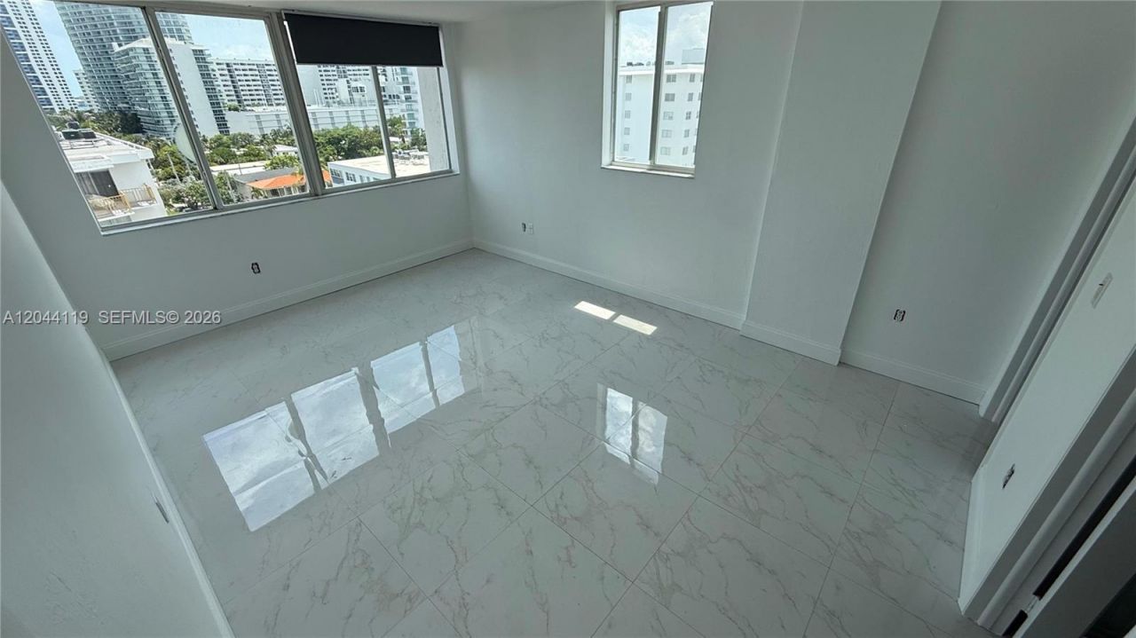 1345 Lincoln Rd , Unit 1003, Miami Beach, FL 33139 Photo