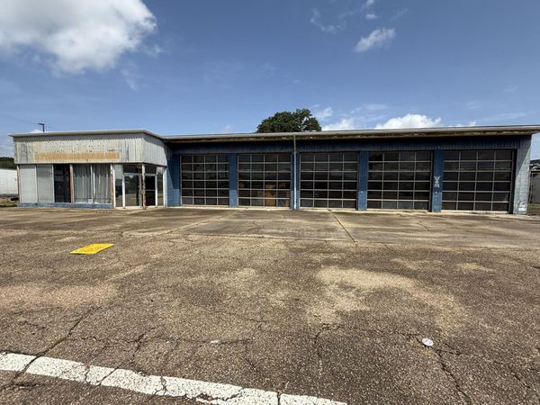 509 Broadway Dr., Hattiesburg, MS 39401